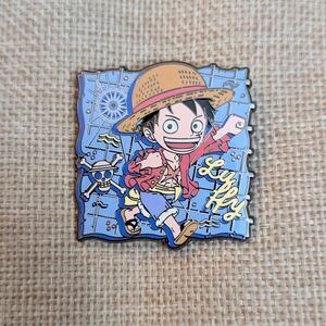Loungefly One Piece pin Straw Hat Luffy